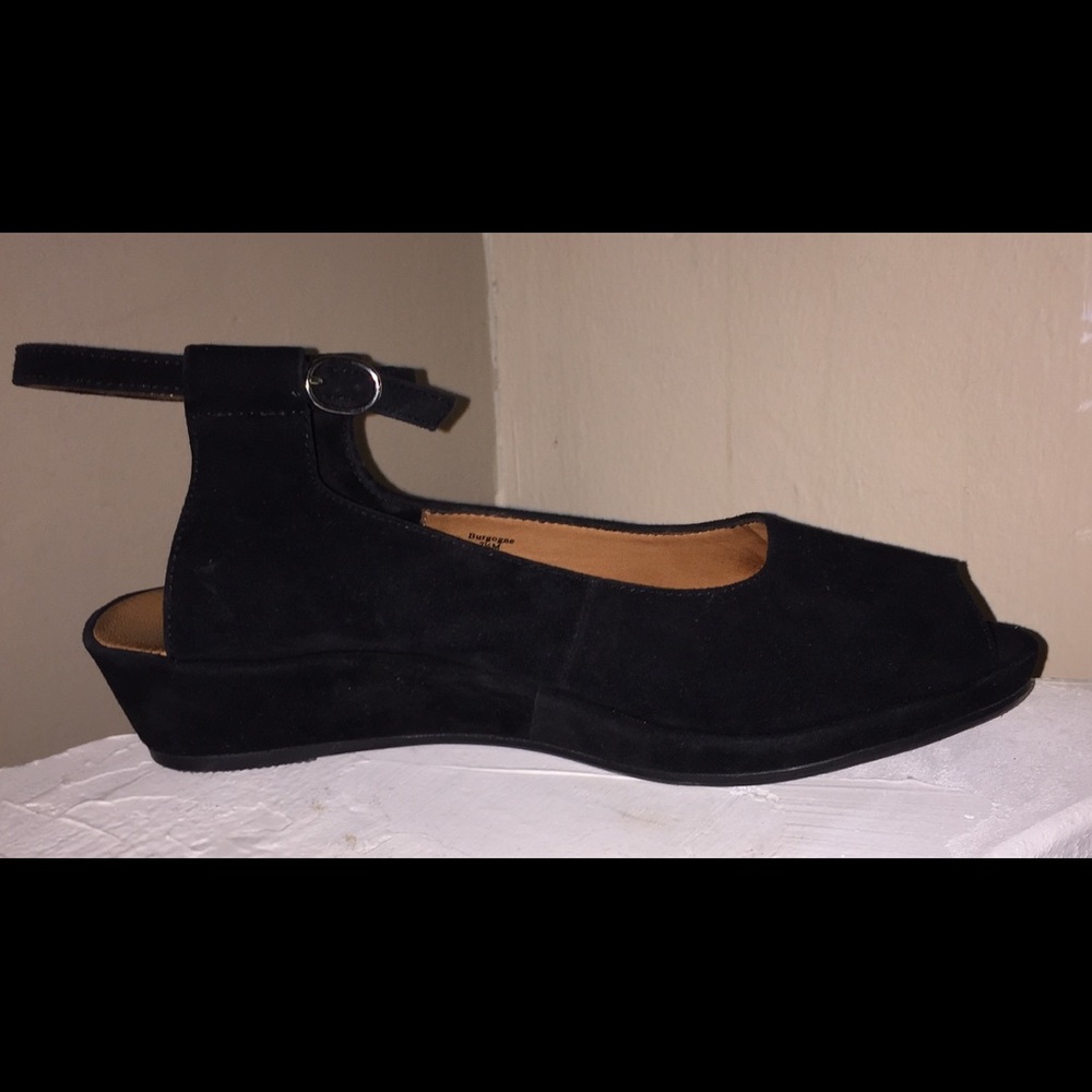 Slingback wedges